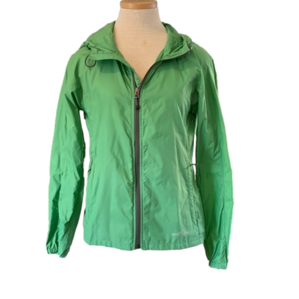 𝅺3-$30 Eddie Bauer green  xs windbreaker jacket
